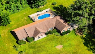 544 S Pelzer Rd, Boonville, IN 47601