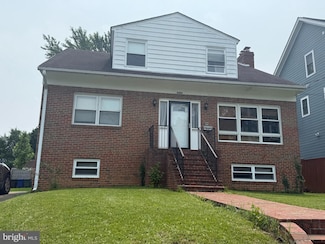 2404 1st Rd S, Arlington, VA 22204