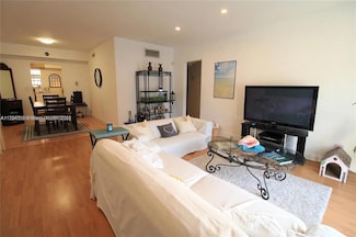 9260 Bay Harbor Terrace Unit 22, Bay Harbor Islands, FL 33154