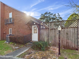 4620 W Congress St Unit 14, Lafayette, LA 70506