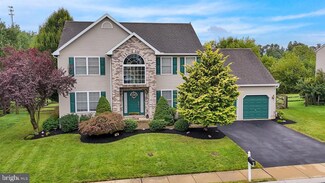 33 Calais Dr, Reading, PA 19605