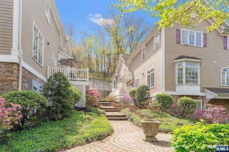 58 Chestnut St Unit 1, Morristown, NJ 07960