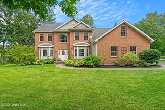 1332 Rosehill Blvd, Schenectady, NY 12309