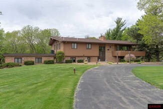 123 Mary Ln, Mankato, MN 56001