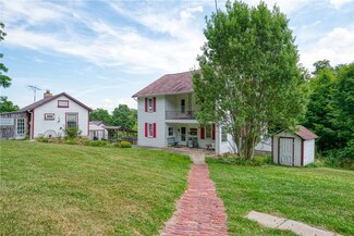 922 Ridge Rd, Hooversville, PA 15936