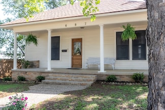 607 S Day St, Brenham, TX 77833