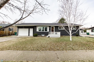820 3rd St E, West Fargo, ND 58078