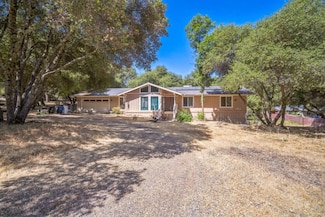 31736 Apache Rd, Coarsegold, CA 93614