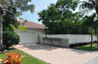 810 NE 21st Dr, Wilton Manors, FL 33305