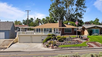2003 W Canal Dr, Kennewick, WA 99336