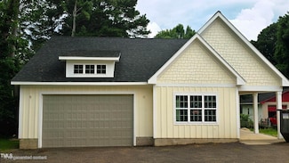 1203 Elizabeth Rd W, Wilson, NC 27893