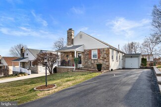 12 Lexington Dr, Claymont, DE 19703