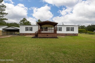 1127 Old Tar Landing Rd, Jacksonville, NC 28540