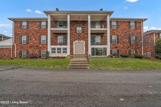 3305 Colonial Manor Cir Unit 5B, Louisville, KY 40218