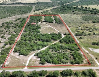 251 Boenig Rd, Woodsboro, TX 78393