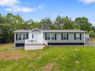482 Gambetta Rd, Galax, VA 24333