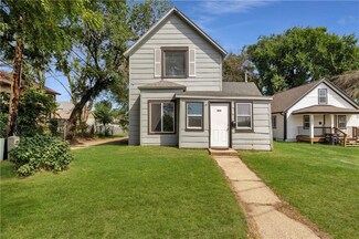 1810 Easton Blvd, Des Moines, IA 50316