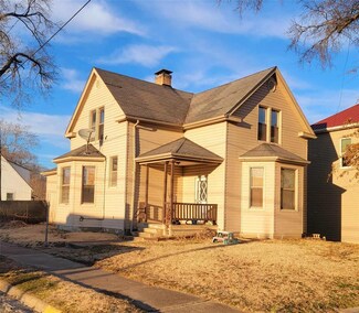 200 E Walnut St, Okawville, IL 62271
