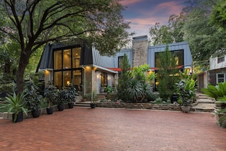 2934 Maple Springs Blvd, Dallas, TX 75235