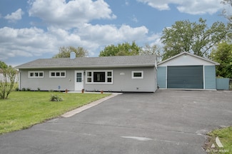 16568 Plainview Dr, Markham, IL 60428