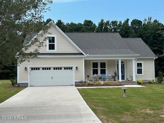 615 Windward Dr, Oriental, NC 28571