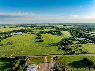 11 W Glencoe Rd, Stillwater, OK 74075