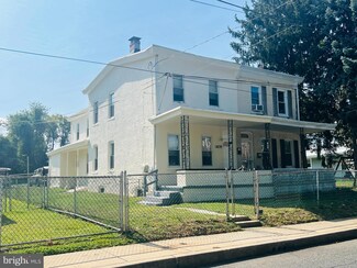 4039 W 7th St, Marcus Hook, PA 19061