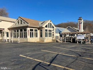 2283 Valley Rd, Foxcroft Square, PA 19046