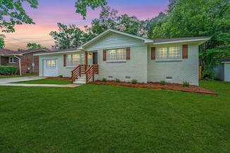 4233 Oakridge Dr, North Charleston, SC 29418