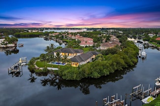 18941 SE Reach Island Ln, Jupiter, FL 33458