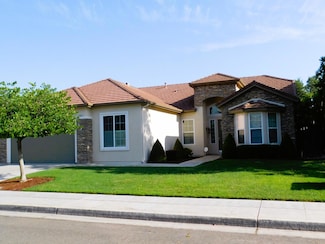 6358 W Los Altos Ave, Fresno, CA 93722