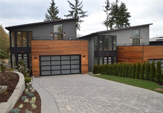 11227 NE 88th St, Kirkland, WA 98033
