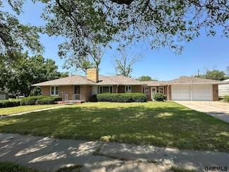 1003 J St, Fairbury, NE 68352