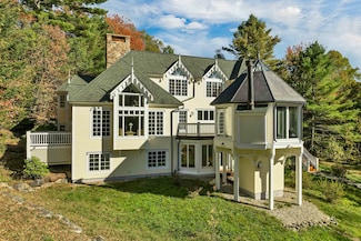 27 Jasinski Rd, Waterville Valley, NH 03215