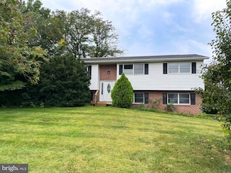 268 Martina Dr, Chambersburg, PA 17201