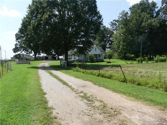 3217 Polkville Rd, Shelby, NC 28150