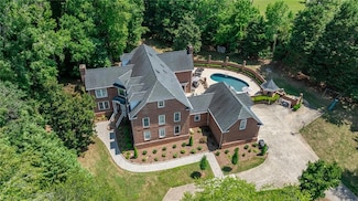 3940 Beechridge Rd, Winston Salem, NC 27106