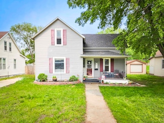 811 S 5th St, Norfolk, NE 68701