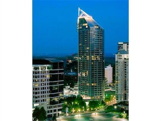 3338 Peachtree Rd NE Unit 2106, Atlanta, GA 30326