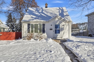 2934 S 92nd St, Milwaukee, WI 53227