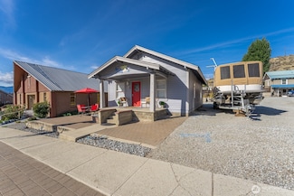 519 E Woodin Ave, Chelan, WA 98816