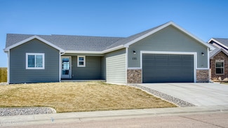 135 Tabor Ln, Gillette, WY 82718