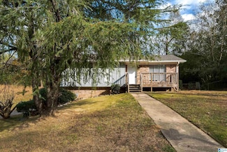 4848 Shadyview Dr, Adamsville, AL 35005
