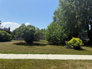 138 N Rensselaer St, Griffith, IN 46319