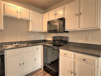 312 Queens Ct N Unit B, Mansfield, TX 76063
