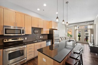 240 Spring St Unit 404, Saint Paul, MN 55102