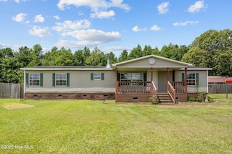 2504 Bailey Rd, Williamston, NC 27892