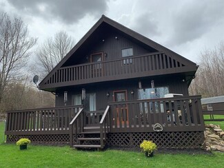 14 Turtle Cove Ln, Kings Point, NY 11024
