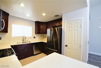 10524 Autumn Pine Ave Unit 205, Las Vegas, NV 89144