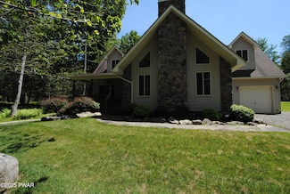 1119 Iroquois Ave, Gouldsboro, PA 18424